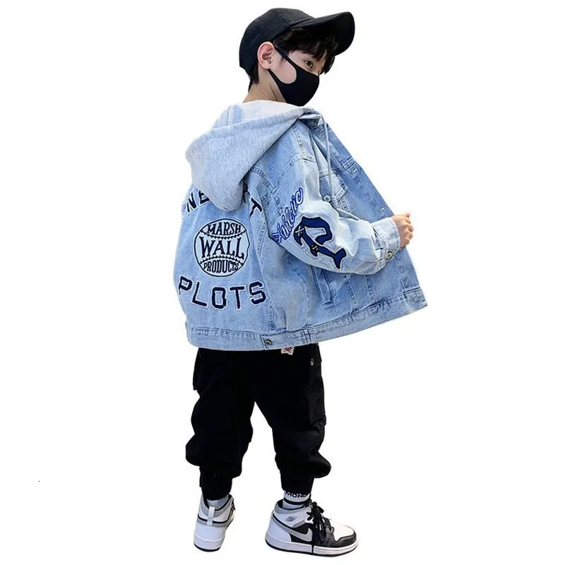 Vestes Fashion Boys Denim Jacket printemps Autumn Kids Vêtements LETTRE DE DESIGNAGE DÉTACHABLE DE DÉPACHABLE BROIDE EN VWEAURES CONCUSTÉS OUTERS 414 Y 230817