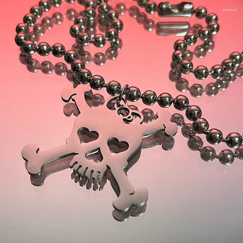 Anhänger Halskette Minimalist Hip Hop Goth Flamme Thorns Schwertschädel Halskette für Frauen Männer kühlen Modeschlüssel Herz Y2K Schmuck Schmuck