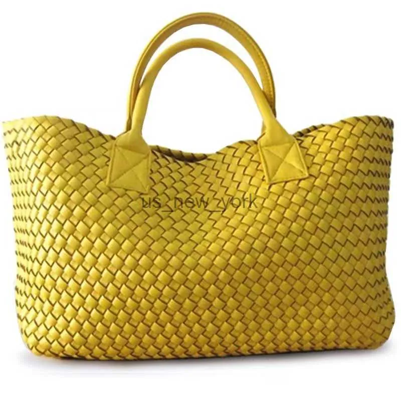 Totes 2023 new woven tote big bag fashion high-grade handbag star with the same trend handbag shoulder bag HKD230818