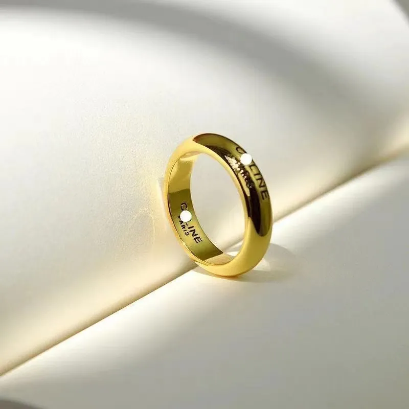 Дизайнерское кольцо для ногтей Роскошные ювелирные изделия Midi Love Кольца для женщин Титановый стальной сплав Позолоченный процесс Модные аксессуары Никогда не выцветает Не вызывает аллергии Подарок AAA