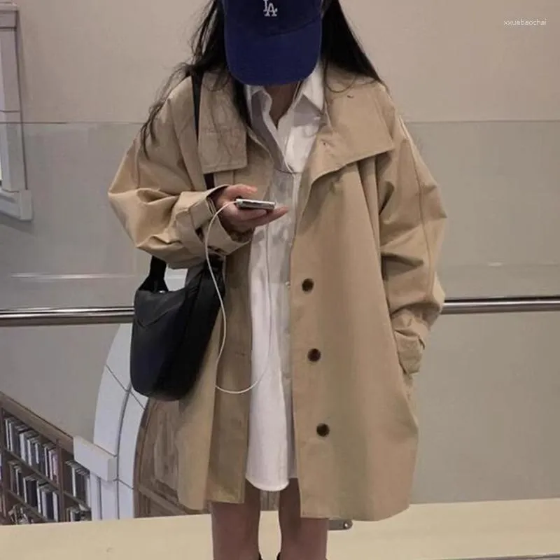 Trench Coats Femme Superaen Corée Chic Automne Vintage Style But Fown Collar Single Poitain Loose Windbreaker Mabet Femmes