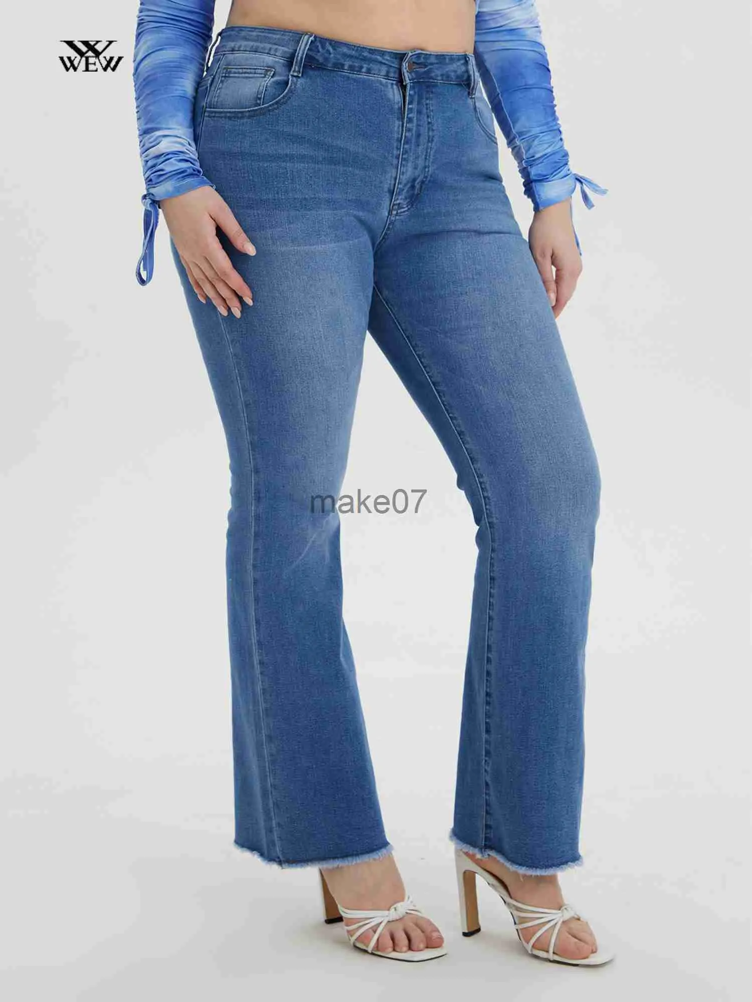 Kvinnors jeans 2023 Spring Plus Size Ligh Blue Jeans For Women Curvy Stretchy Women Jeans 100 kg damer denim Kvinnor blossade byxa full Lengt Jean J230818