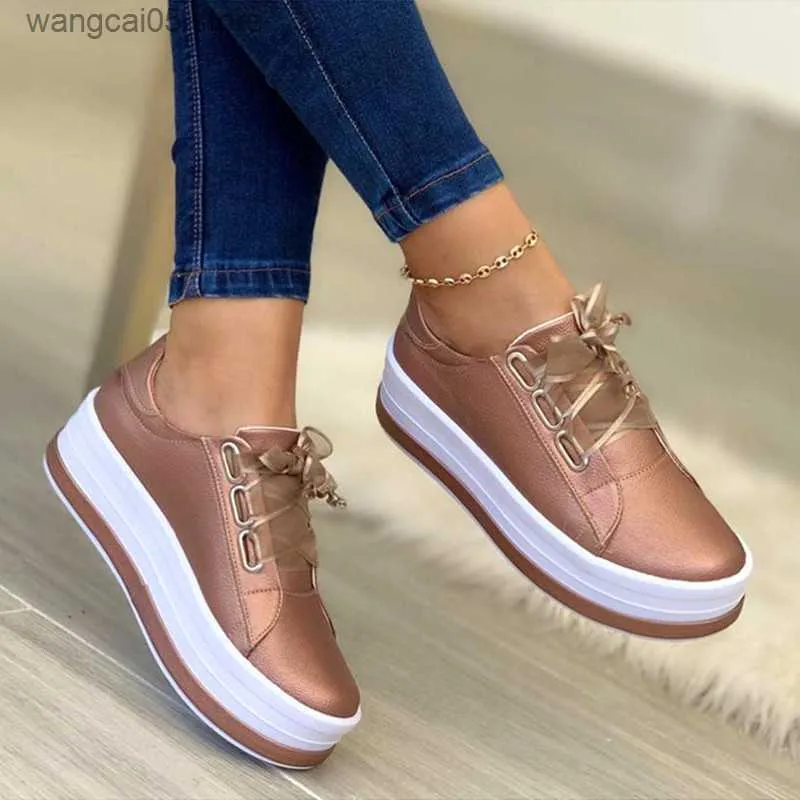 Chaussures habillées Femmes brillantes cuir Pu Sneakers à fond épais femme Plus taille 43 Lacet Up Plateforme Chaussures Femmes Gold Silver Flats Zapatos de Mujer T230818