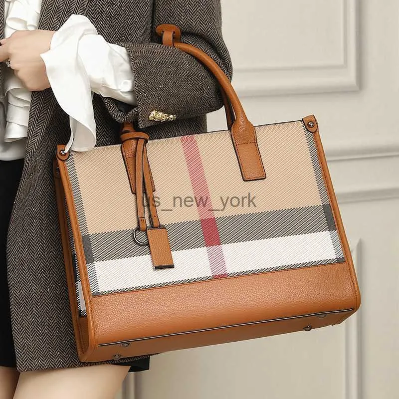 Totes 2023 Neues Luxusdesigner Leder -Tasche Mody Women Handtaschen große Umhängetasche lässig Lady große Kapazität Einkaufstasche HKD230818