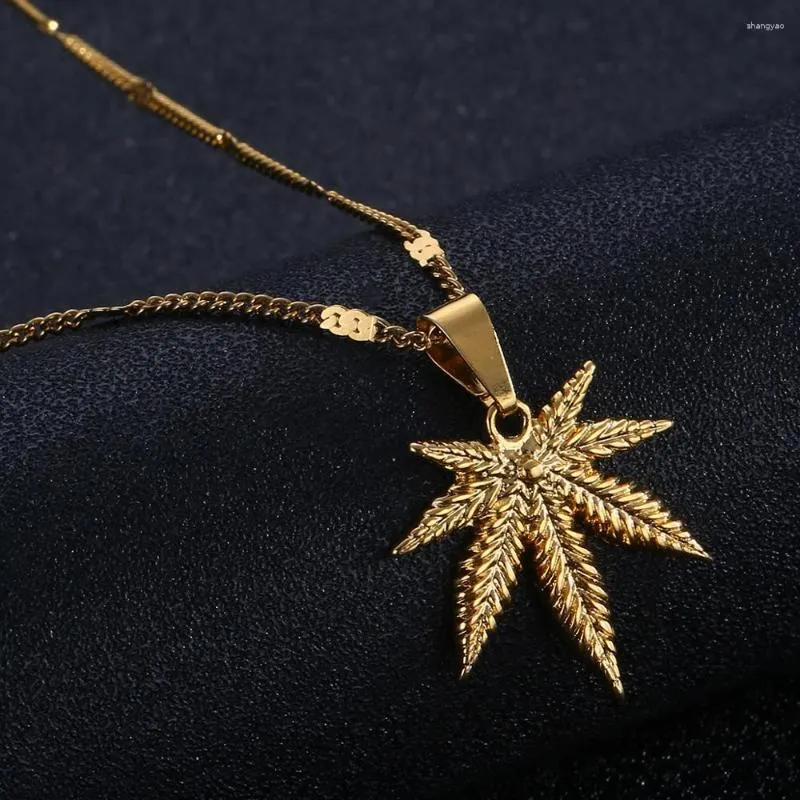Pendant Necklaces 24K Gold Color Leaf Necklace Women Men Trendy Chain Jewelry