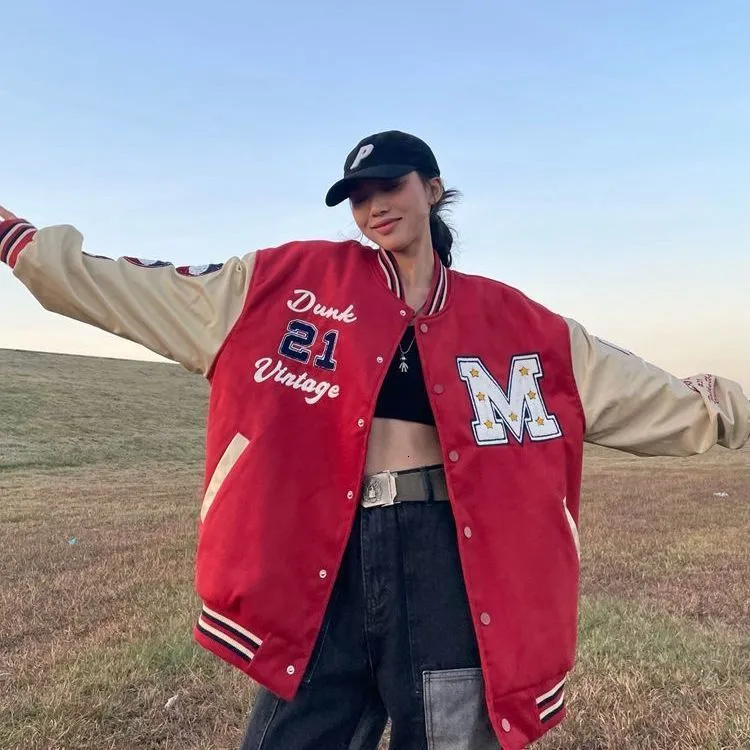 Mensjackor harajuku Style Jacket Spring Hiphop Color Matching Stitching Red Baseball Uniform Leisure Par Models Men Women 230817