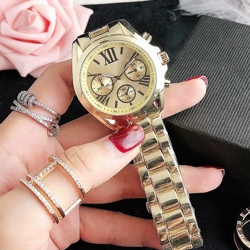 العلامة التجارية الجديدة ذات الجودة الجديدة للمرأة أزياء عرضية كبيرة الاتصال الهاتفي الذهب Big Dial Gold Man Wristwatches Luxury Lovers Lady Clock Clock Watch Steel Silver Free