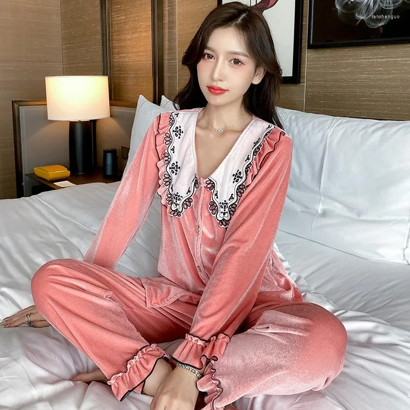 Abbigliamento per il sonno femminile Princess Style Women Velor Pajamas Set da 2 pezzi Bud Pajamas Suit m-xxl Sweet Pater Pan Collar Nightwear Autumn Autunno