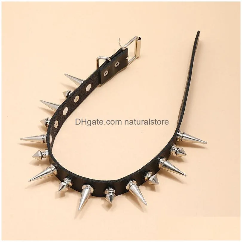 Punk rock shop choker