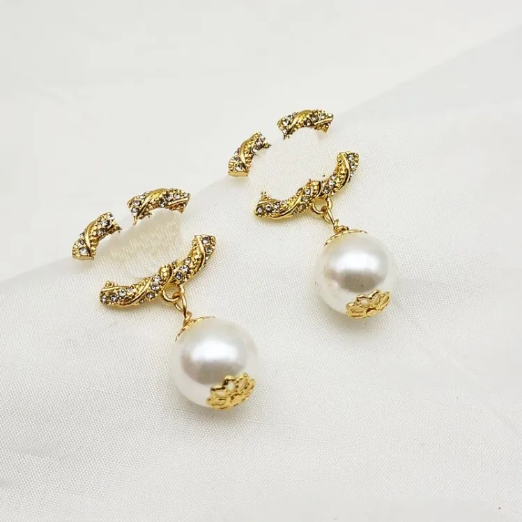 Earrings Womens Gold Earrings 925 Silver Designer Letter Earrings Black Luxury Pearl Summer Gift Earrings Girl Love Charm Diamond Earrings Stainless Steel Stud