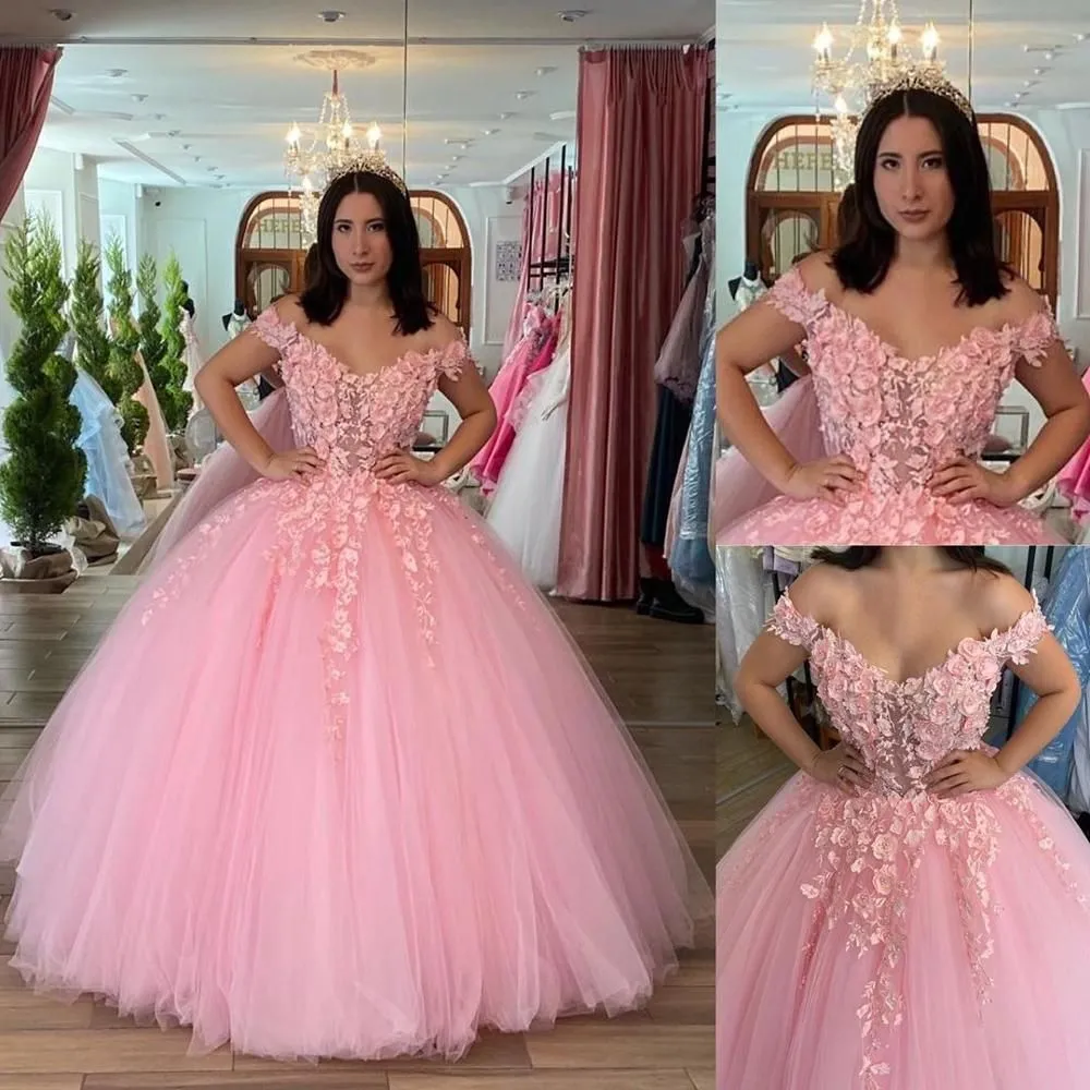 2023 abiti da ballo sexy rosa Quinceanera Abiti 3D Fiori floreali Appliques in pizzo Lunghezza da pavimento in tulle da ballo da ballo abiti da ballo da ballo