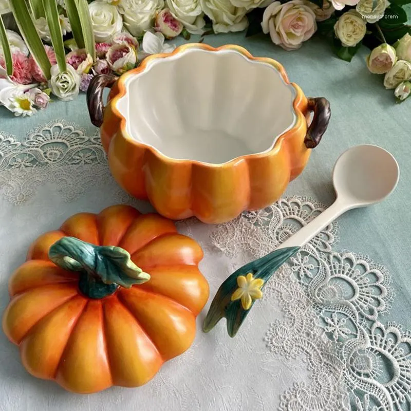 Bowls European-style Garden Ceramic Pumpkin Soup Pot With Spoon Holiday Gift Hand-painted Snack Jar Lid Storage