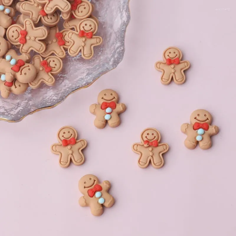 Décorations de Noël 10pcs Gingerbread Man Charms Kawaii Résine Pendentif pour le bracelet Bracelet Keychain Diy