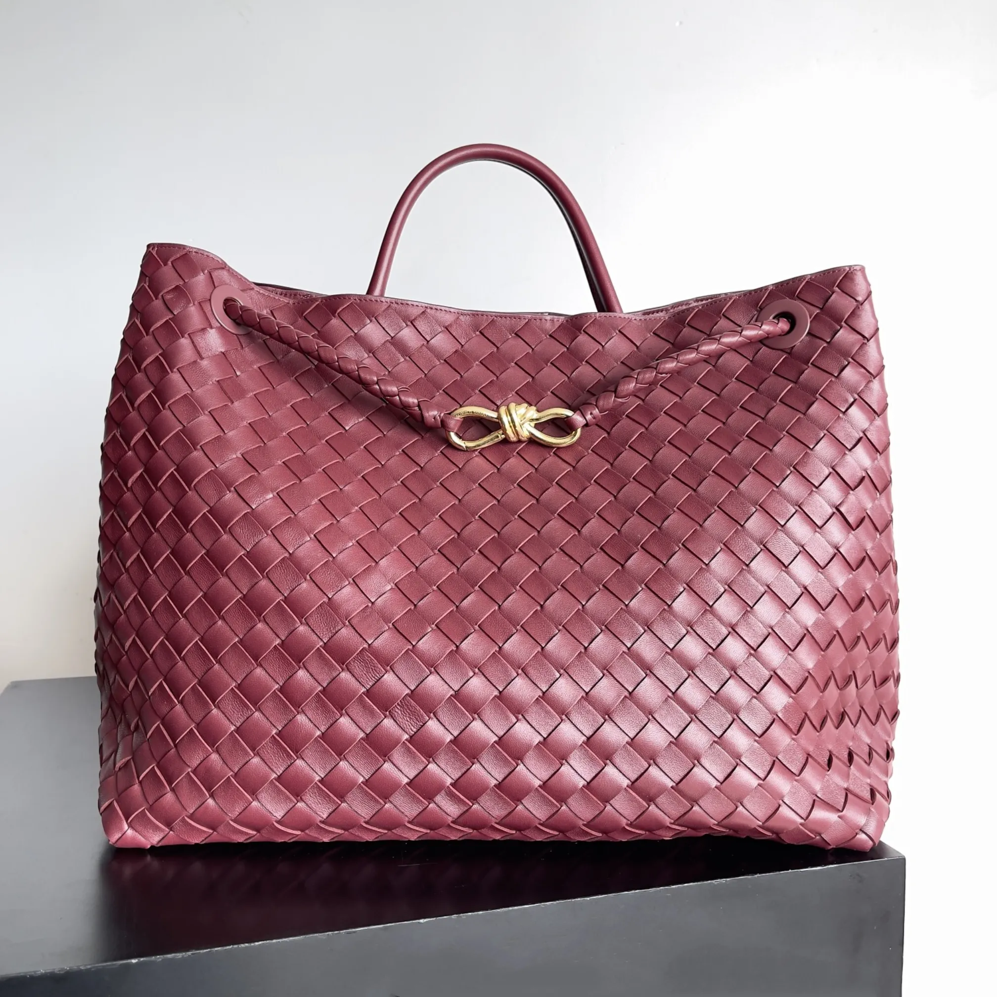 bottega veneta andiamo bag dupe