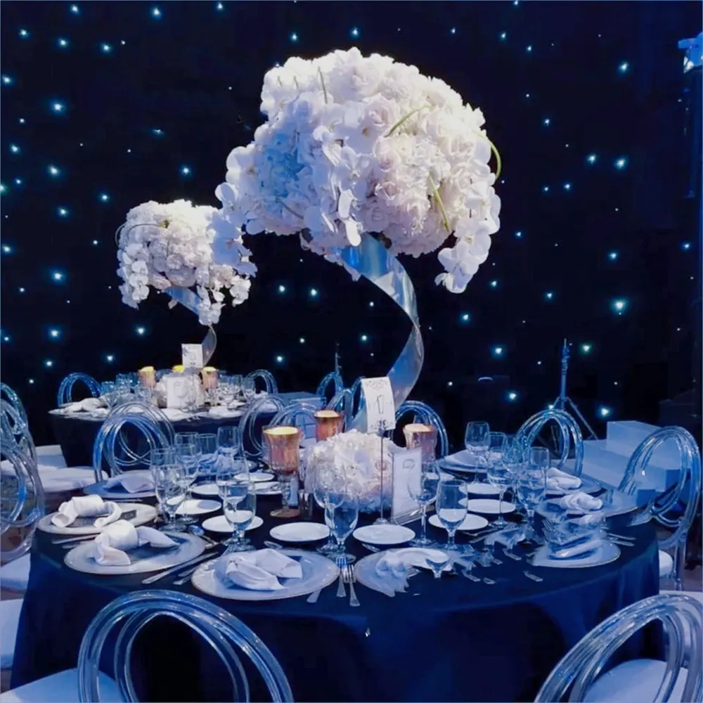 Water floating candles hi-res stock photography and images - Alamy, image size:1000x1000