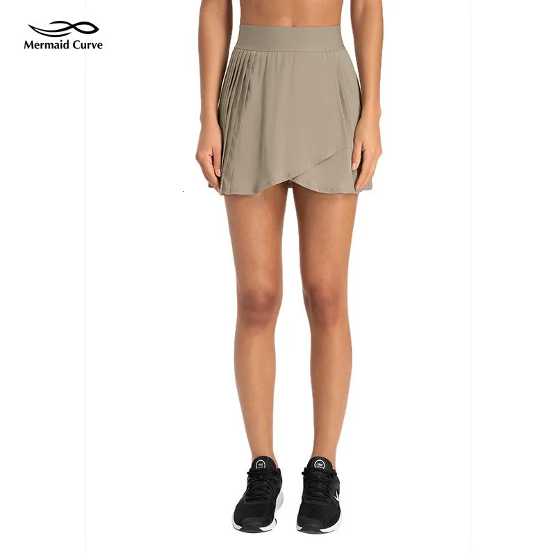 Jupes de tennis Mermaid Curve Golf Vêtements pour femmes Shorts Jupes de tennis taille haute à plis latéraux Poche dans la doublure Jupe de course Cool Smooth Feel 230818