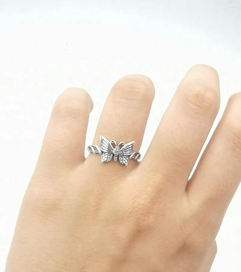 Bröllopsringar minimalistisk kvinnlig metallfjäril tunna ring Dainty Silver Color Engagement Charm Bride Small For Women