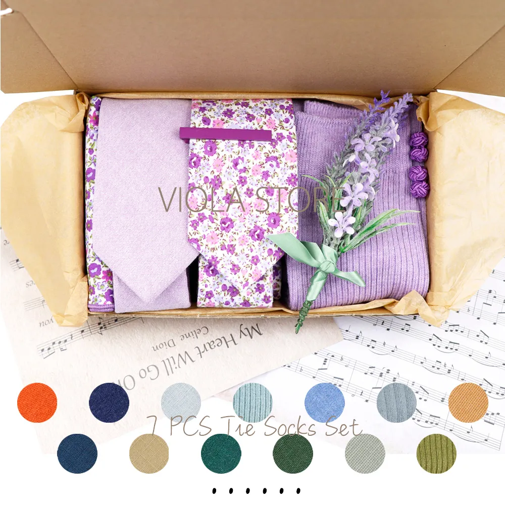 Neck Ties Viola Design 7 PCS Gift Box Cotton Sock Tie Sets Clip Pin Cufflinks Hanky Solid Floral Men Wedding Party Daily Cravat Accessory 230818
