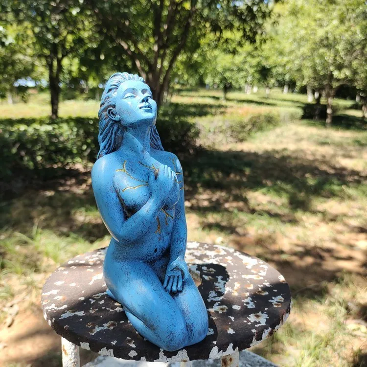 Decorative Objects Figurines Self Love Shaping Spirit Goddess Statues Resin Sculpture Healing Portrait Crafts for Home Office Decoration Friends Gift 230818