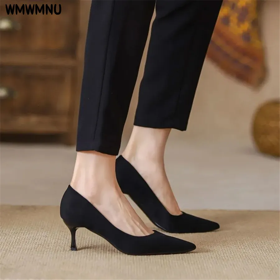 Zapatos de vestir Negro Punta estrecha Bombas de oficina poco profundas para mujer Tacones altos básicos 3 cm 5 cm 7 cm SlipOn Diseñador coreano Antideslizante Ligero EVA 230818