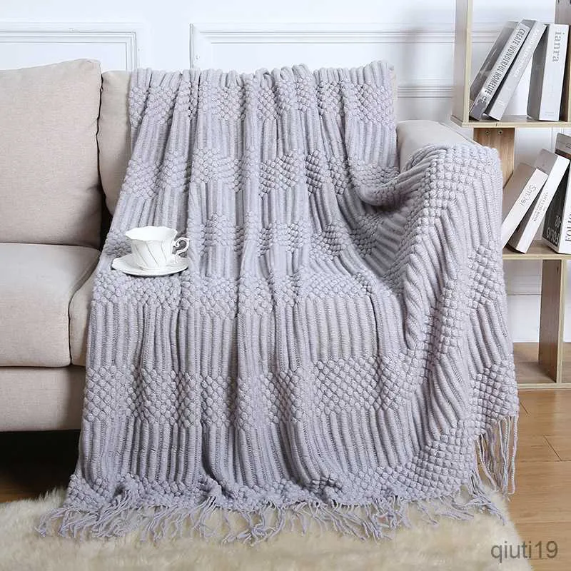 Blankets Summer Nordic Tassel Sofa Blanket Blanket Air Conditioning Lunch Break Nap Blanket Hotel Bed Set Flag Bed Tail Blanket R230819