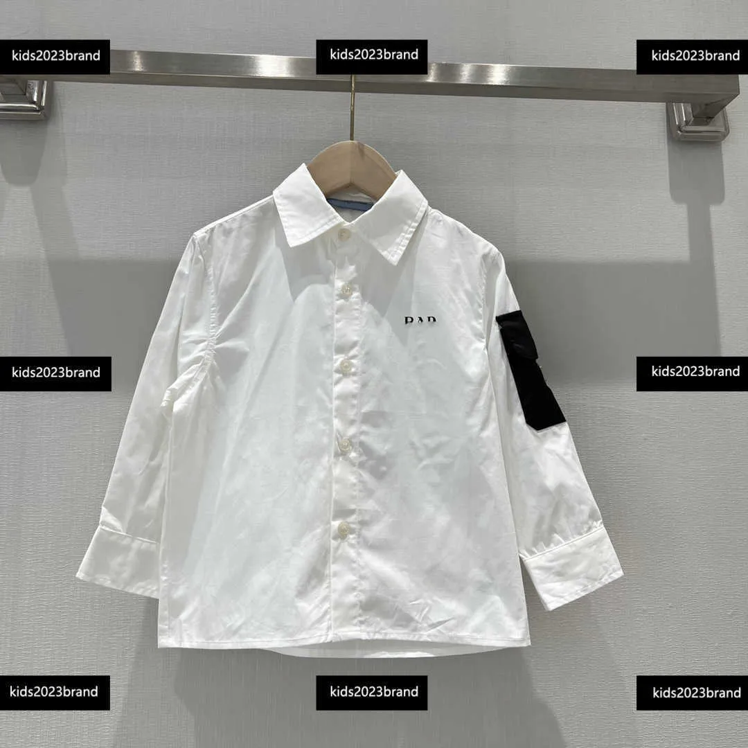 Kinderkleding baby shirt kind blouses herfst contrast zakken op mouwen tide goederen brief afdrukmaat 100-160 cm 2 februari28