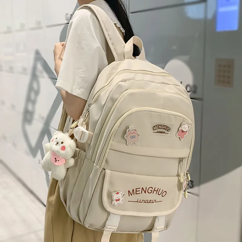 Sac d'école étanche Kawaii sac à dos pour ordinateur portable dame Badge voyage fille mignon Harajuku collège mode femme livre 230818