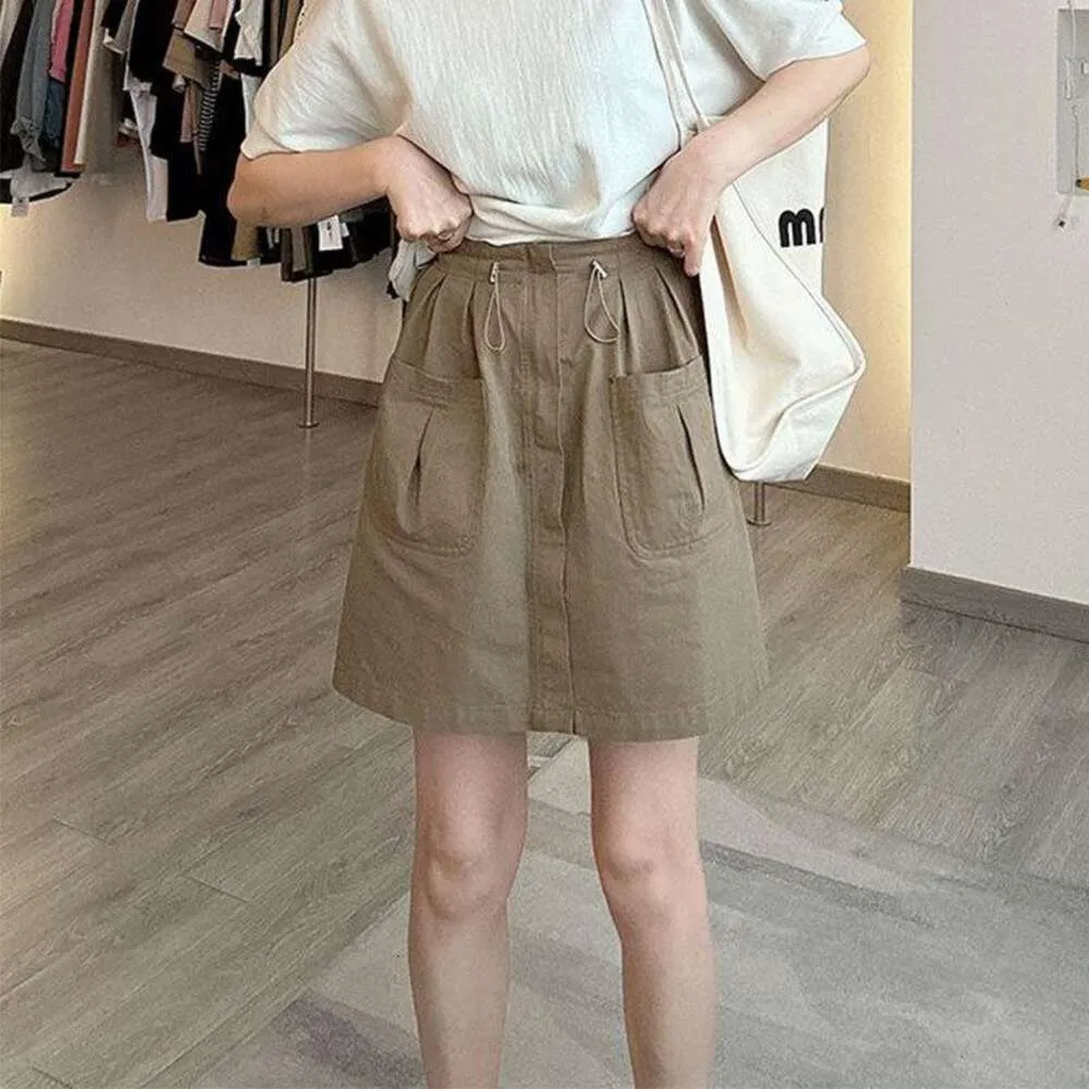 Macacão cáqui saia feminina verão retrô moda slim cintura alta elástica anti exposição uma linha curta