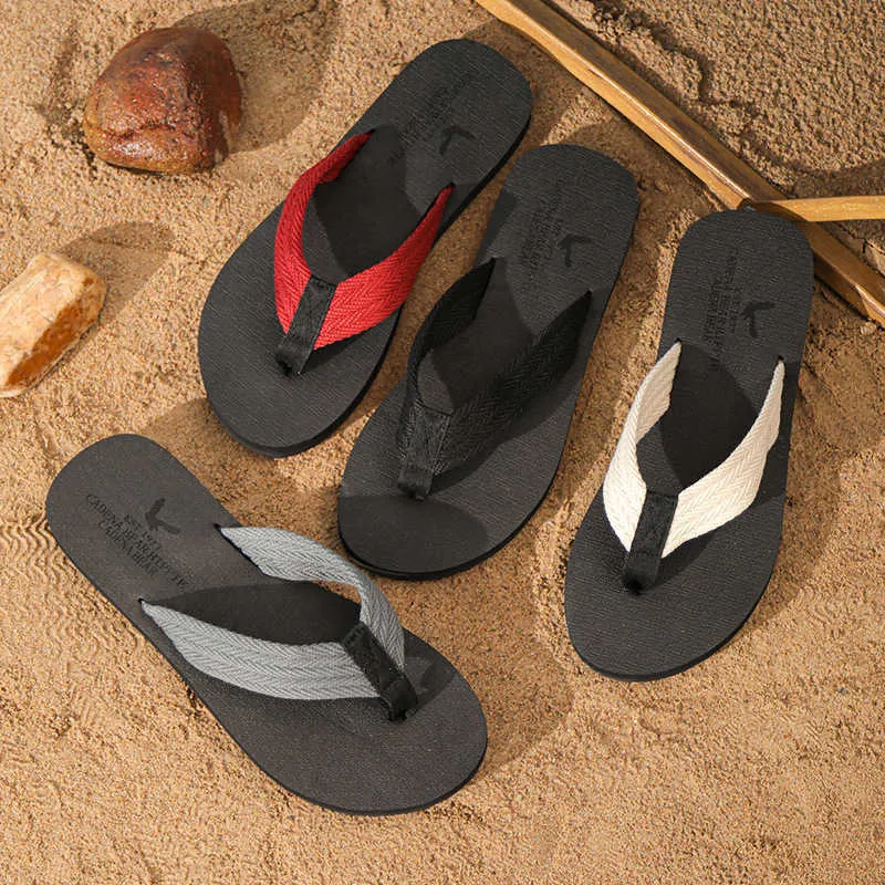 Chaussures d'été pour hommes de grande taille, nouvelles tongs antidérapantes à deux couleurs, chaussons de plage confortables à semelles souples