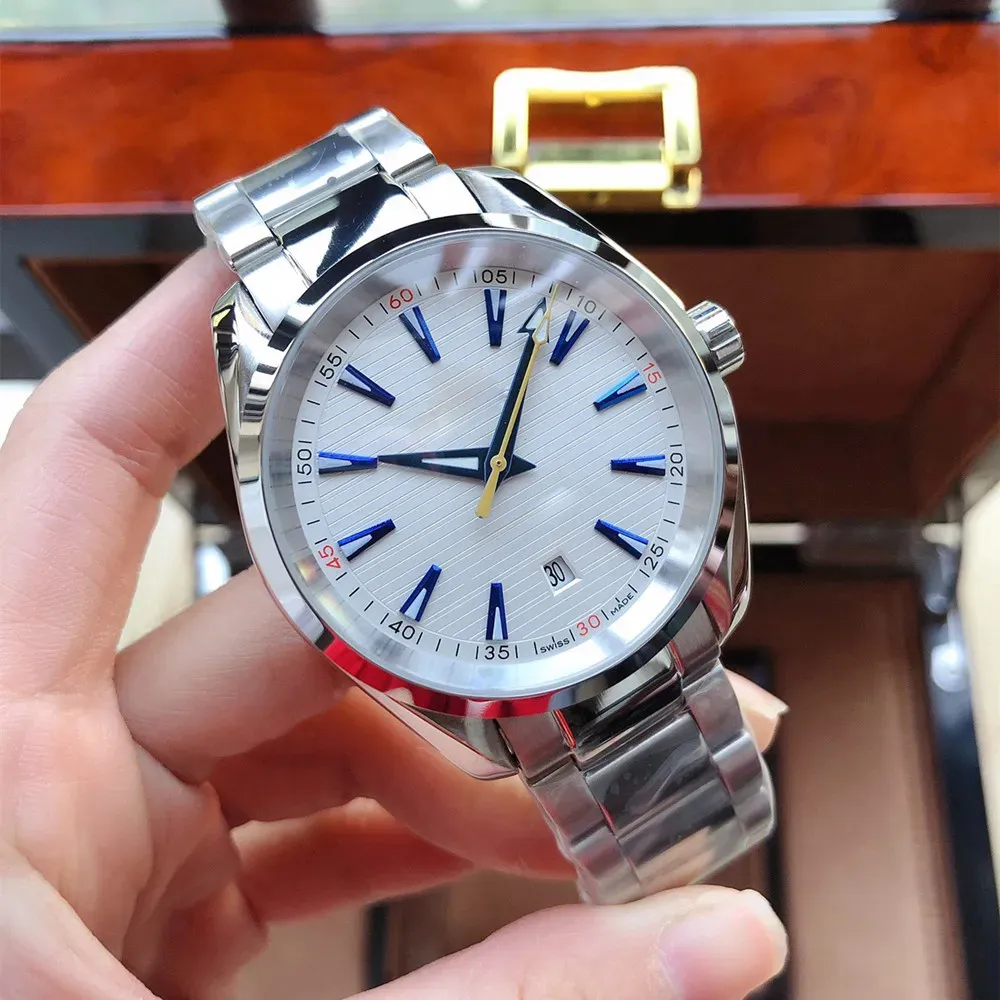 U1 Top AAA Sea Automatic Mens Watches Aqua 39mm Terra Watch Mechanical Movement Sapphire Glass Diver Wristwatch Transparent Back Swimming Waterproof Montre Luxe