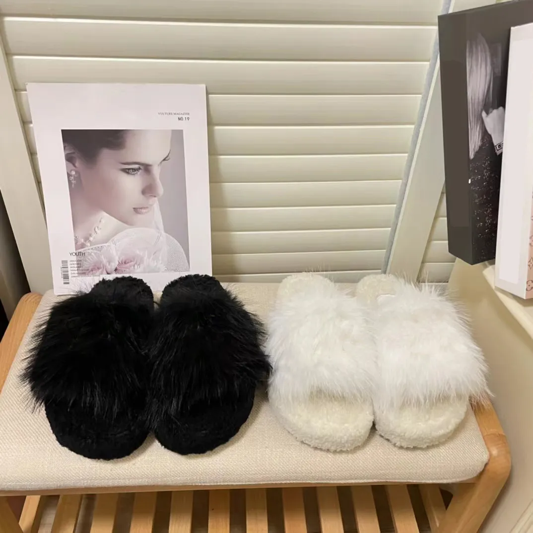 Fur Slides Wool leather Mules Italy Luxury Moccasins Metallic plush slippers Black white warm winter women sandal Casual Rabbit type Fluffy Furry Comfortable shoes