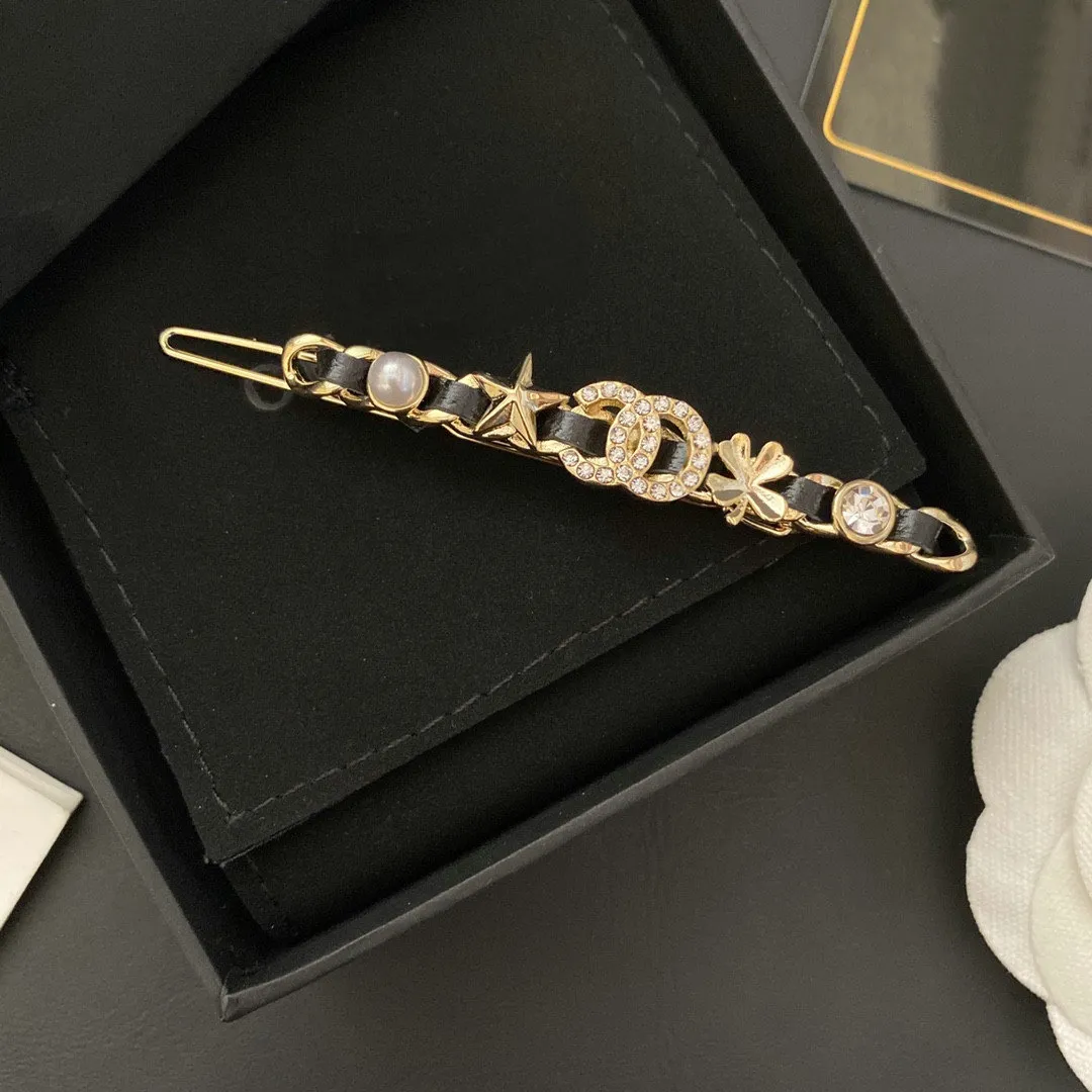 Дизайнер Barrettes Brand C буква шпилька кожа Diamond Hair Clips Jewelry Women Hairpins аксессуары