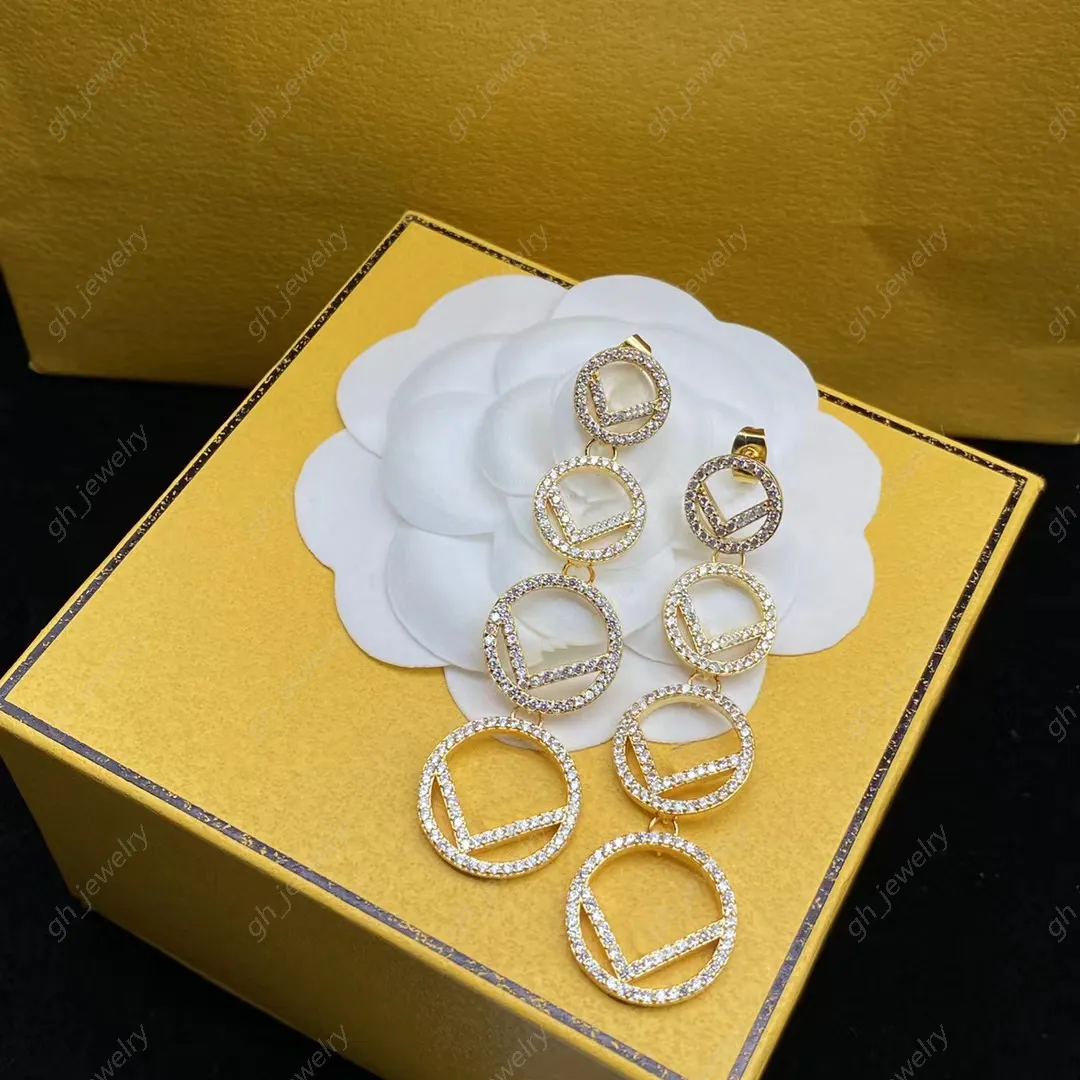 Lyxdesigner dingle ljuskronorörhängen 18k guld diamant bokstäver långa pendellörhängen kvinnors bröllopsfest gåva smycken