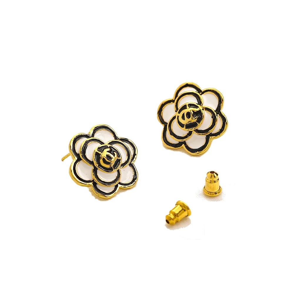 Gold Plated Designer Letter Stud Earrings Sweet Fashion Style Camellia Earring for Women Jewelry Accessory Wedding Gifts High Quality