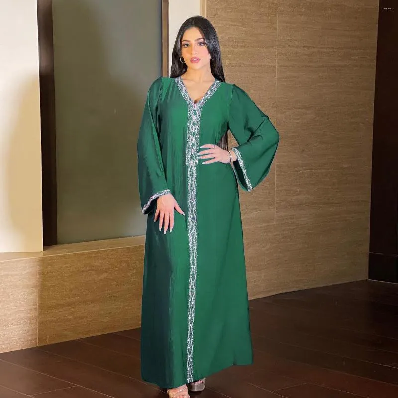 Vêtements ethniques mode musulmane 2023 luxe diamant Robe Ramadan Eid Djellaba Robe dubaï modèle réel vente directe d'usine