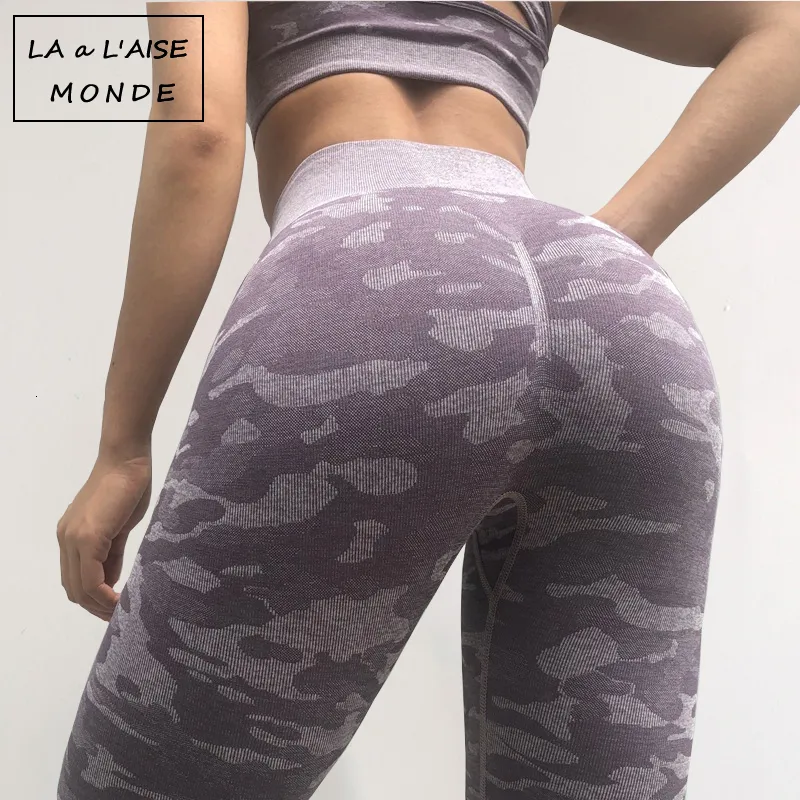 Tenues de yoga 2PCS Camouflage Camo Yoga Set Vêtements de sport pour femmes Gym Fitness Vêtements Booty Yoga Leggings Sport Bra GYM Sport Suit Femme 230820