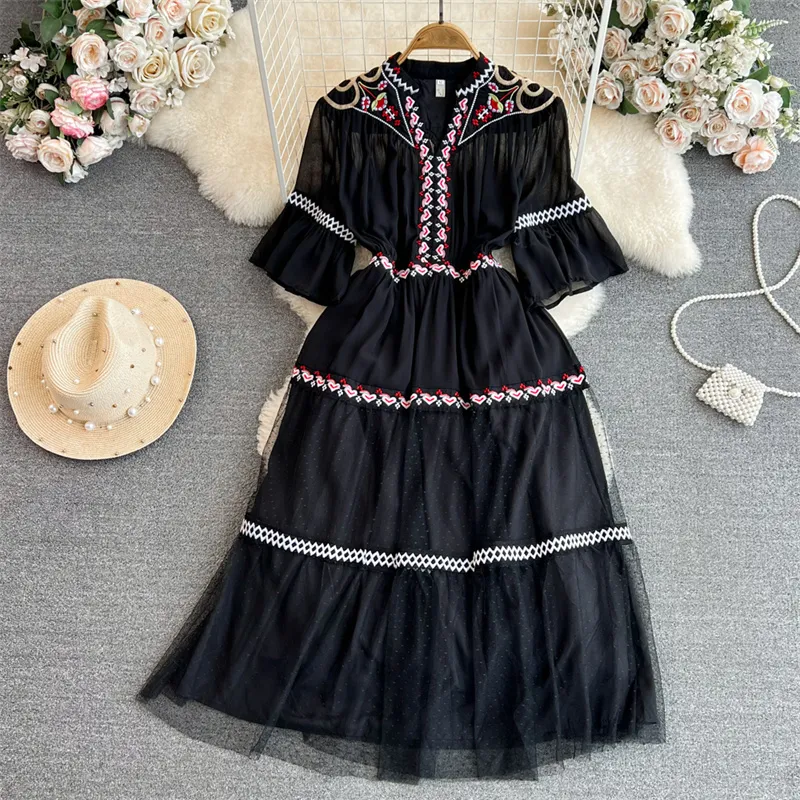 Casual Mid-Length Black Dress Women Summer Vintage Heart Pattern Embroidery  High Waist V-neck Short Sleeve