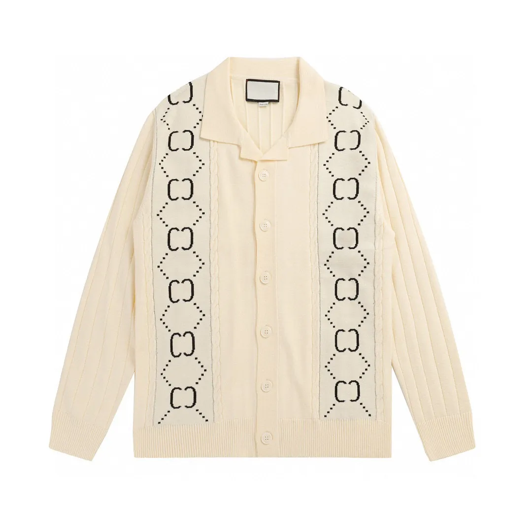 Suéter de malha masculino plus size com letras jacquard em máquina de tricô acquard e detalhe personalizado com gola redonda de algodão