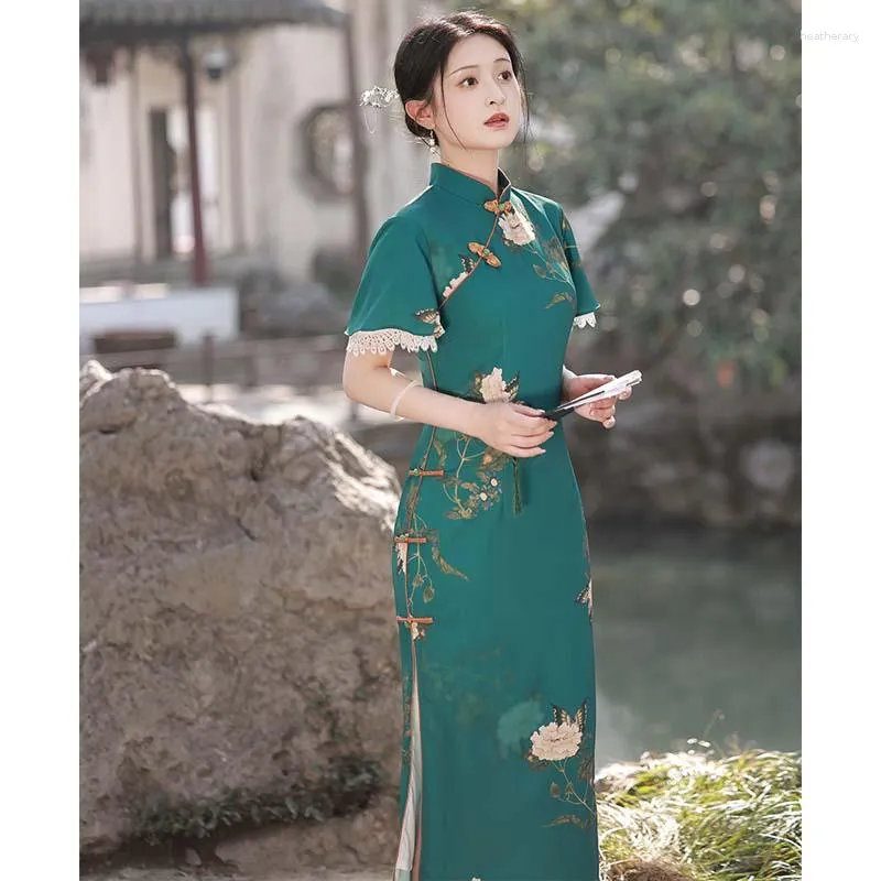 Abbigliamento etnico Elegante vestito in stile cinese Stampa di fiori verdi Qipao Women Vestidos Long Vintage Mandarin Collar Cheongsams