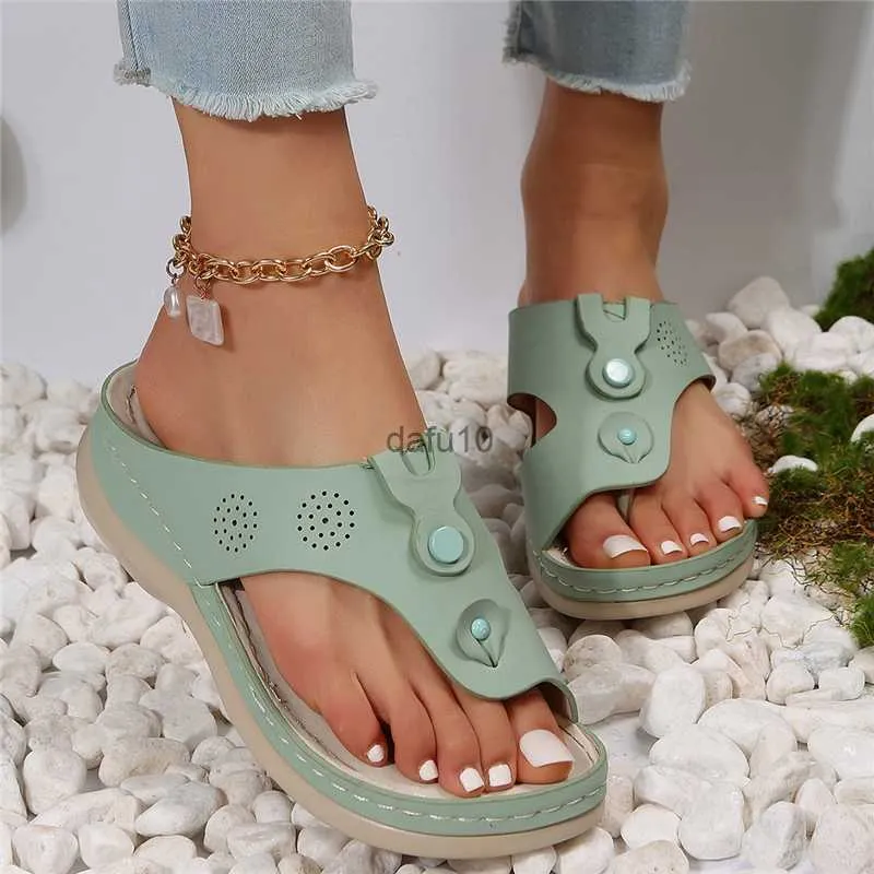 Plataformas de chinelos de cunha sapatos femininos 2023 Tendências de verão Green Simplicity costura Sandálias de lazer Roman Light Beach Shoes HKD230821