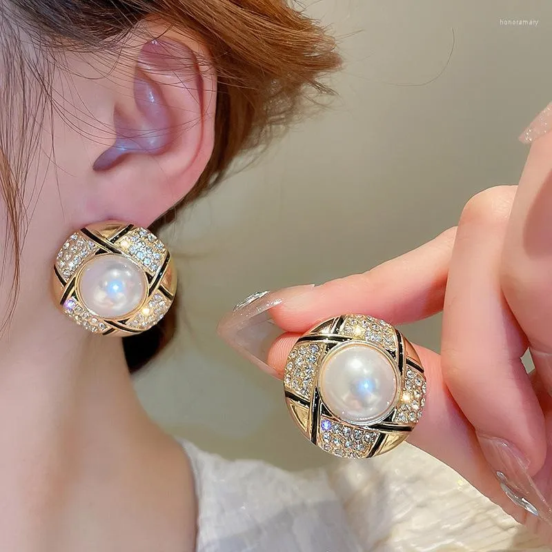 Pendientes de tuerca de perlas de diamantes de imitación Vintage medievales para mujer, joyería de fiesta ligera de lujo de alta calidad