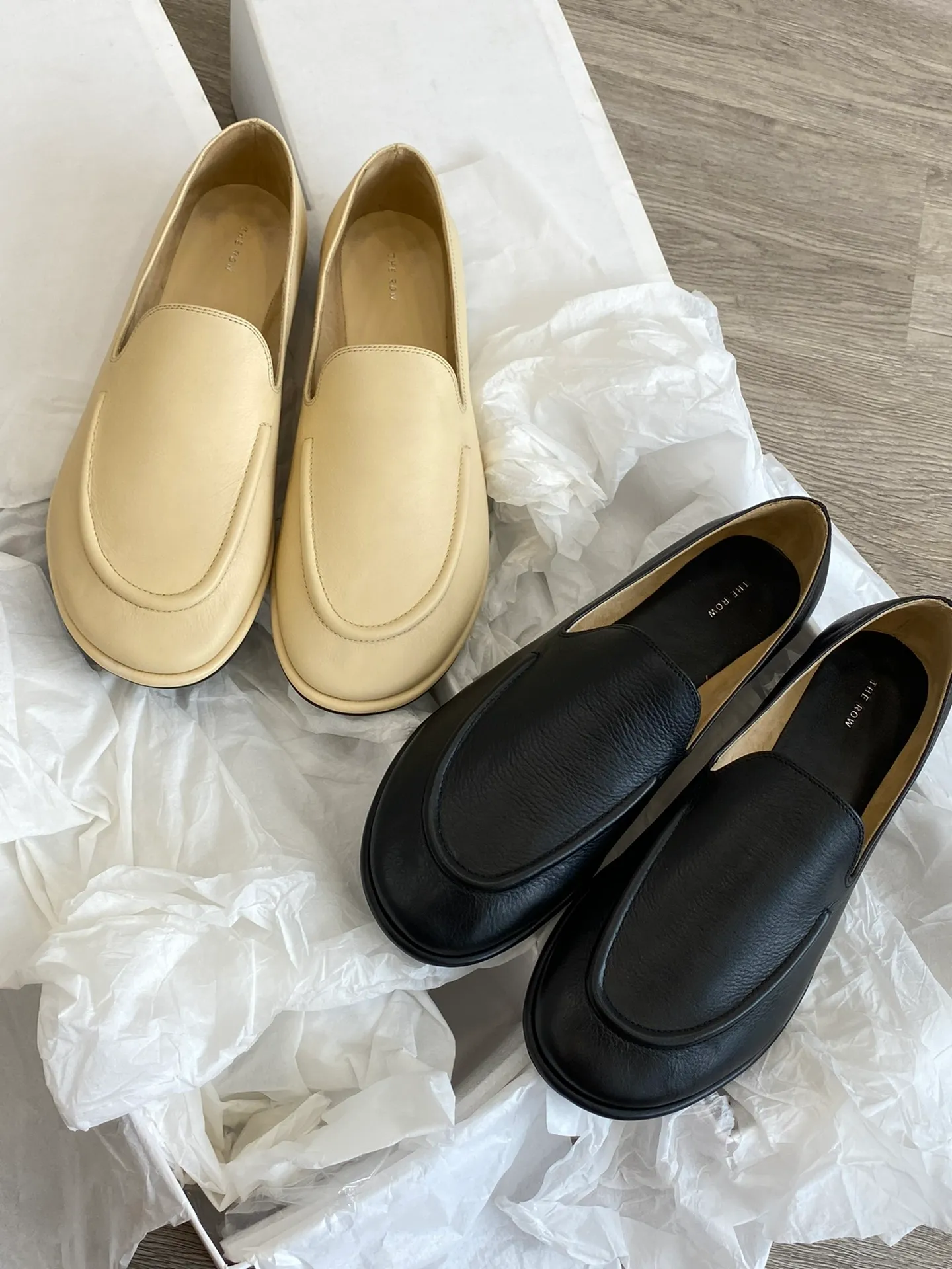 Scarpe da donna The Row Canal Loafer vera moca