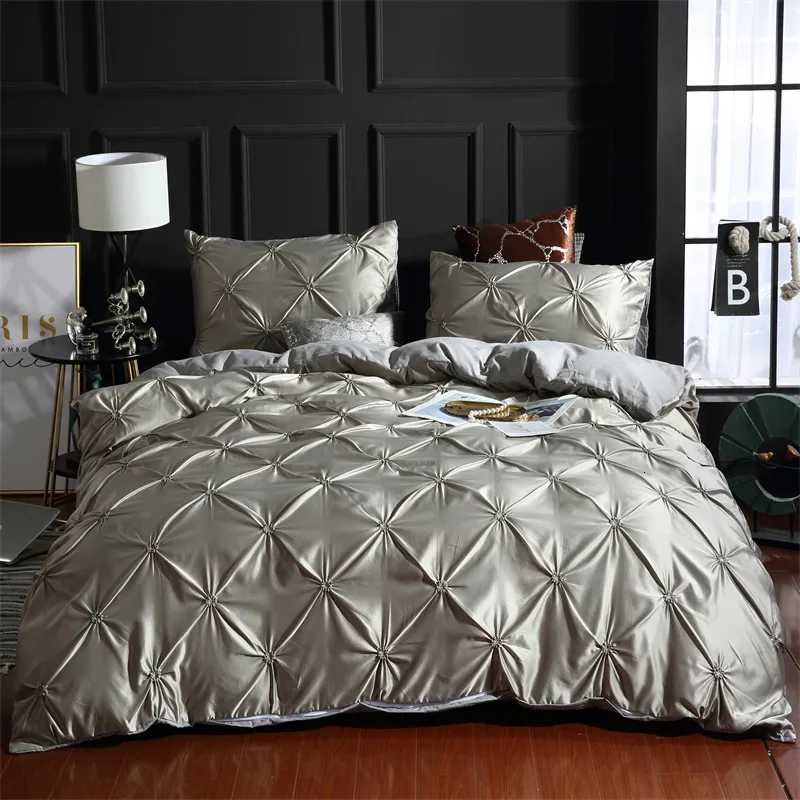 Ensembles de literie Ensemble de literie de luxe en rayonne pincé plissé King Size Ensemble de housse de couette haut de gamme en satin Housse de couette pour lit double avec taie d'oreiller sans draps 230821