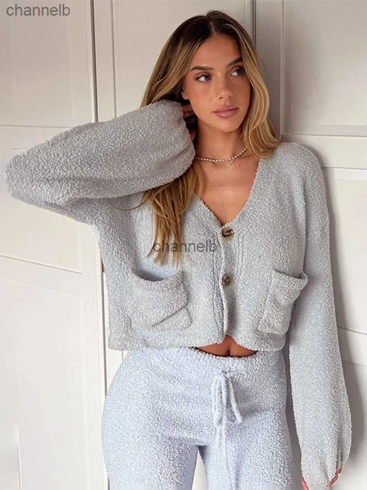 Femmes Tricots T-shirts Laxsesu Gris Surdimensionné Cardigan À Manches Longues Grande Poche Bouton Crop Top Tenues 2023 Mode Automne Hiver Manteau Chaud pour Femmes HKD230821