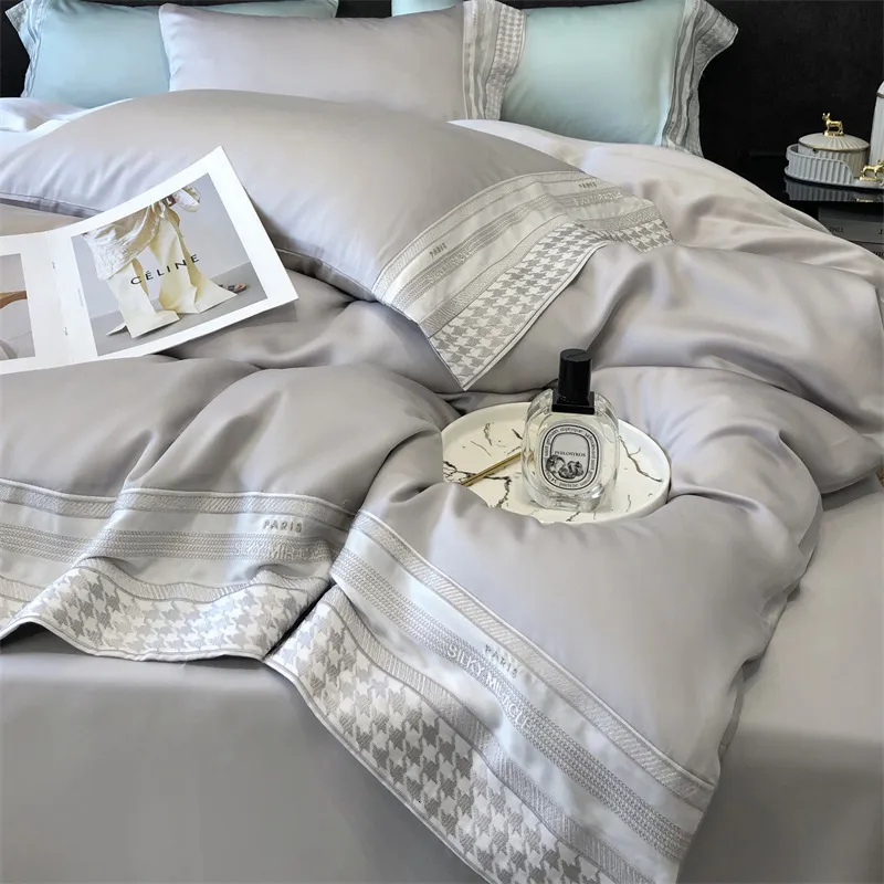Sängkläder sätter 100 bomullsuppsättning täcke täcke queen king size kit 4 st säng elegant broderi grå linne 230818