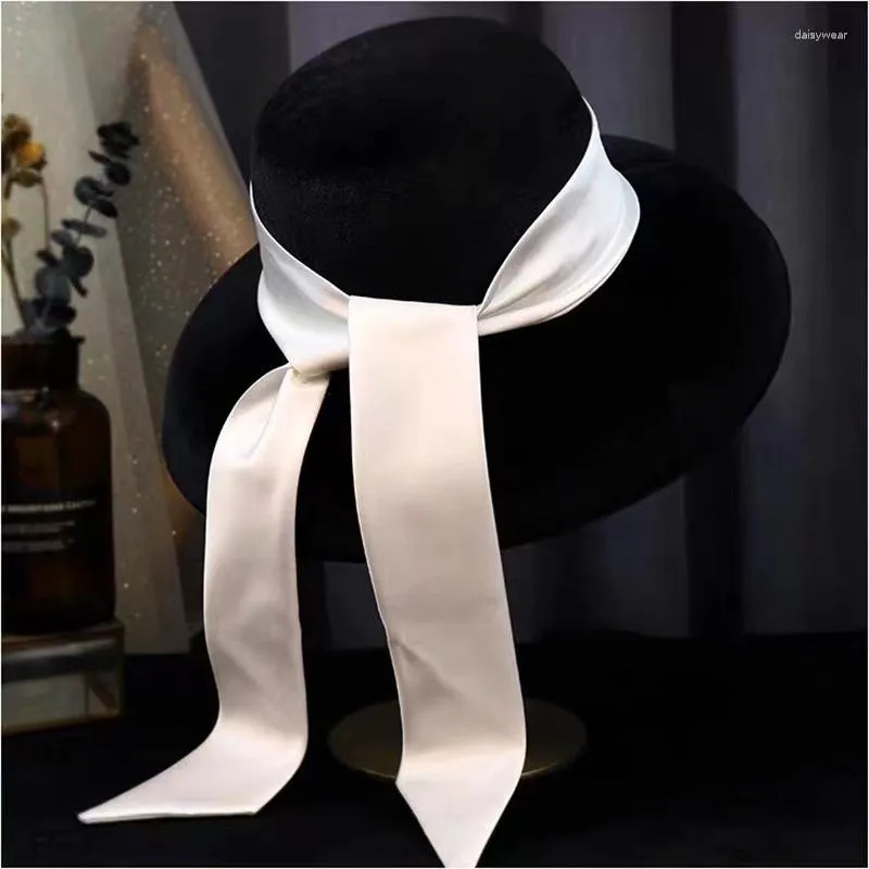 Berets Fashion StreetStyle Black Wide Brim Wool Ducket Hat Female Vintage Big for Women تبدو مثل