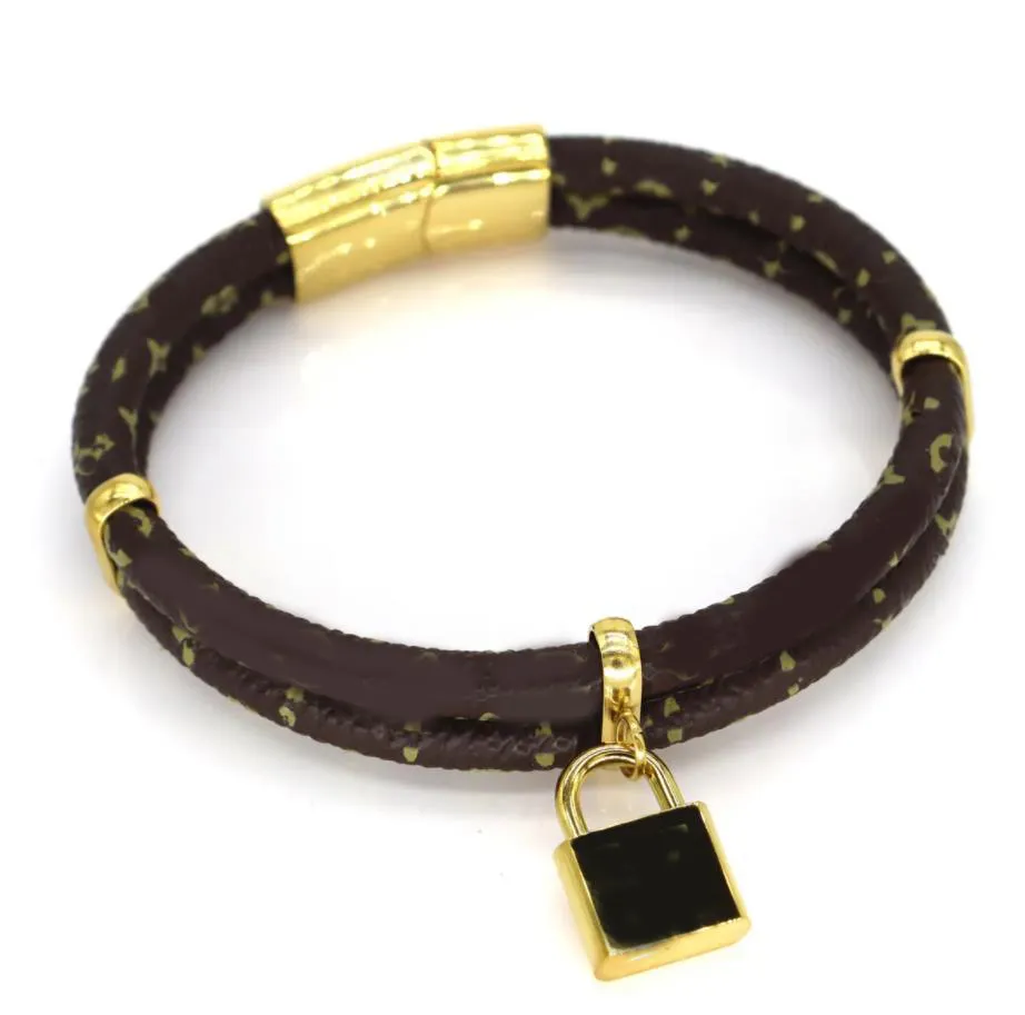 Designer märkesarmband Kvinnor Bangle Luxury Mixed Styles Designer smycken 18K Guldpläterad rostfritt stål läder bröllopälskare gåva armband