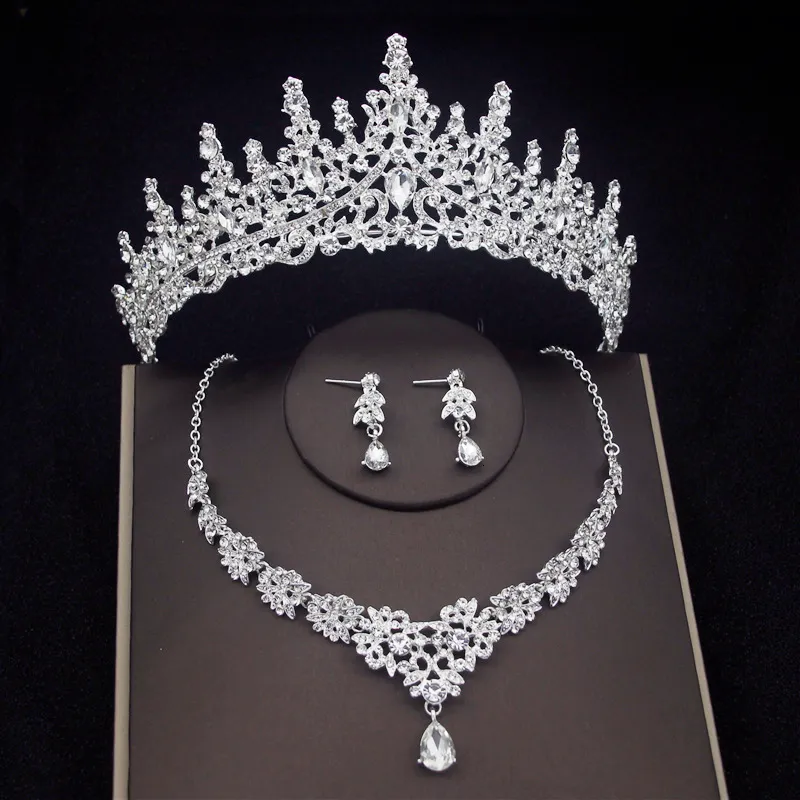 Earrings Necklace Luxury Crystal Bridal Jewelry Sets Women Fashion Tiaras Earrings Choker Necklace Wedding Dress Bride Crown Jewelry Set Accessory 230818