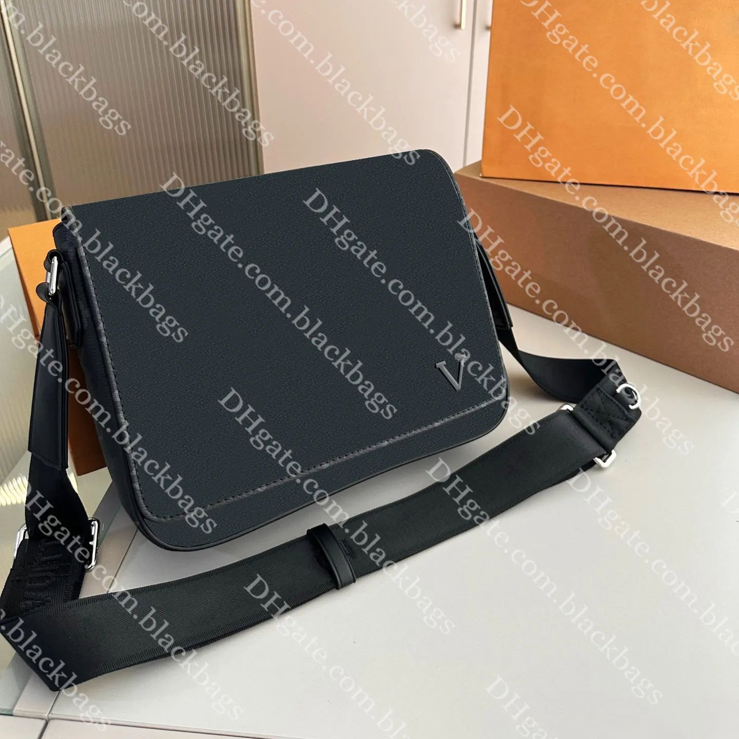 Messenger bag leather clearance black