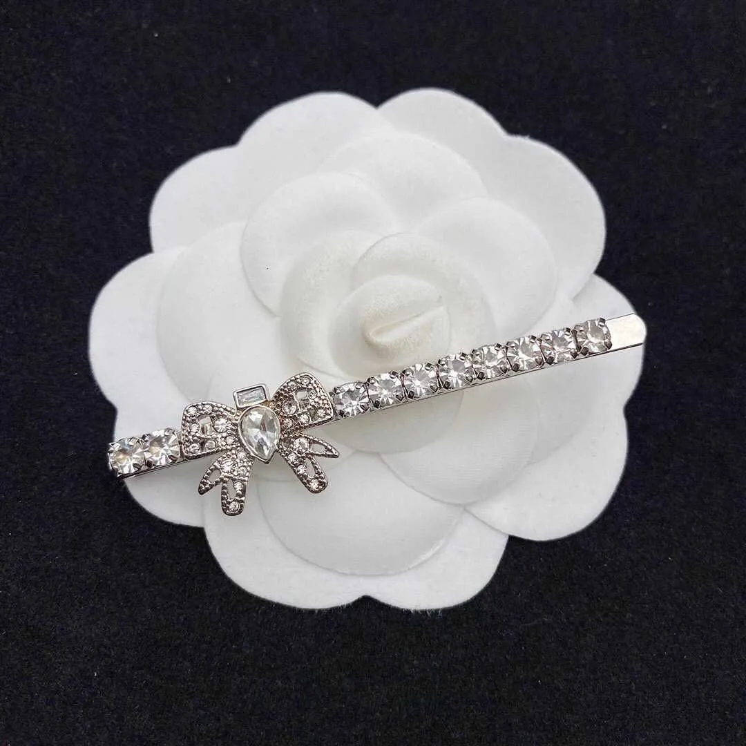 Exquisite MiuMiu Inspired Bowknot Hairpin: Full Diamond  display picture 1